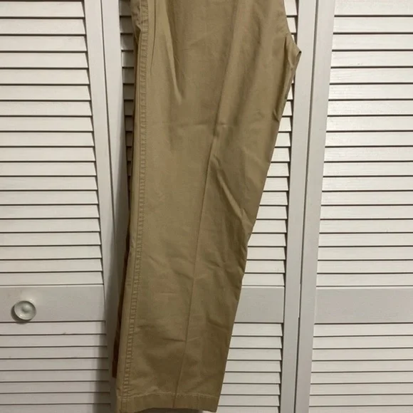 Tommy Hilfiger classic fit khakis - Picture 9 of 9